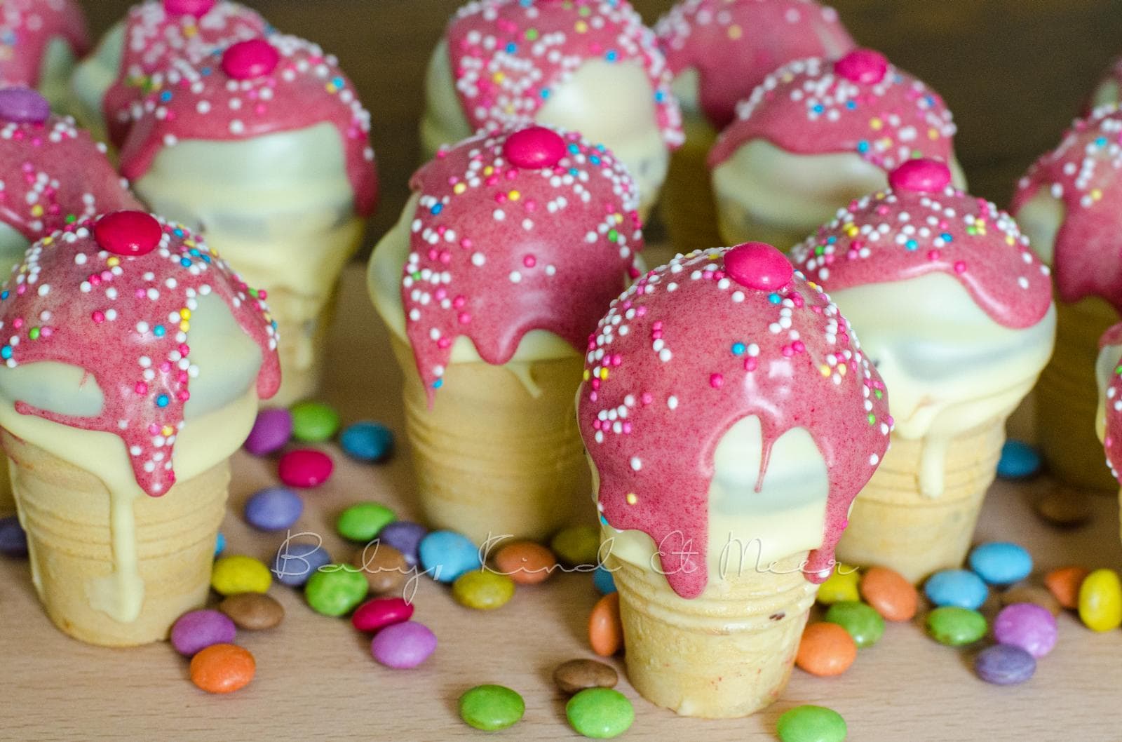 EISBECHER RAINBOW-CAKE-POPS - Rezepte, Inspirationen, Creative Food ...