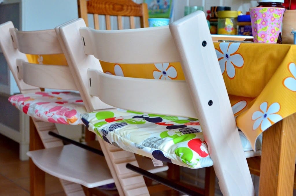 STOBOK Baby Esszimmerstuhl Erhöhungskissen Runde Sitzpolster Hochstuhl Sitzerhöhung Waschbare Stuhl Sitzpolster mit Riemen für Kleinkinder Kinder Kleinkind Grau 