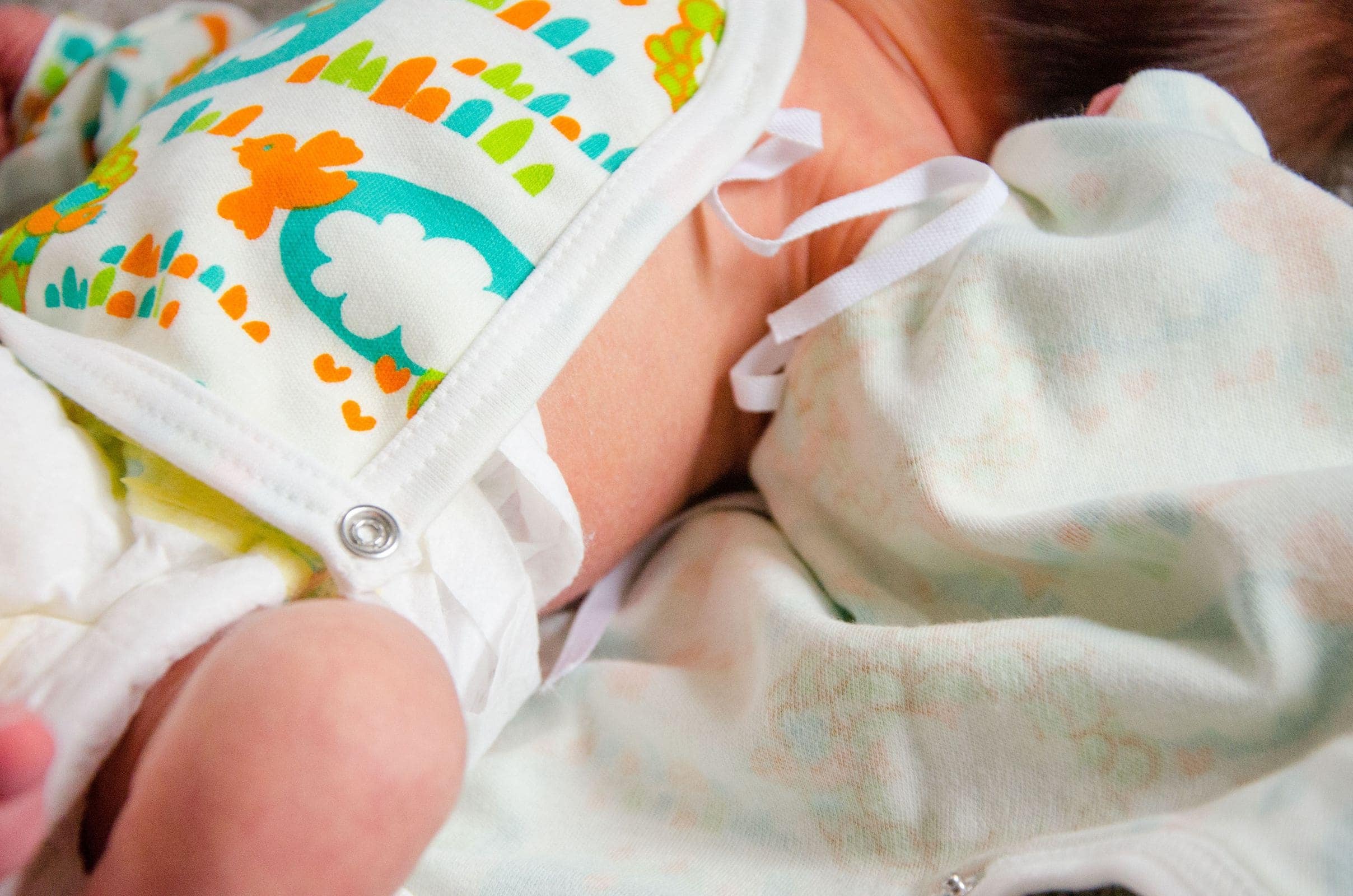 BabyPrem Frühchen 2 Bodys NICU Neonatale Inkubator Baby Kleidung Mädchen 0-44cm 